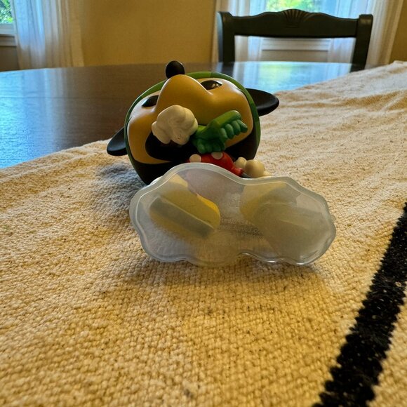 Mickey Mouse #997 - Disney Funko Pop! [Holiday Amazon Exclusive] - Picture 5 of 6